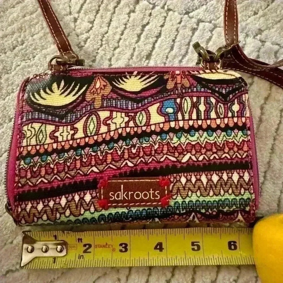 SAKROOTS crossbody wallet - Picture 6 of 6